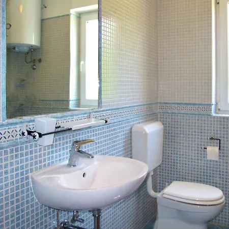 Chantal - Rac150 By Interhome * Rabac
